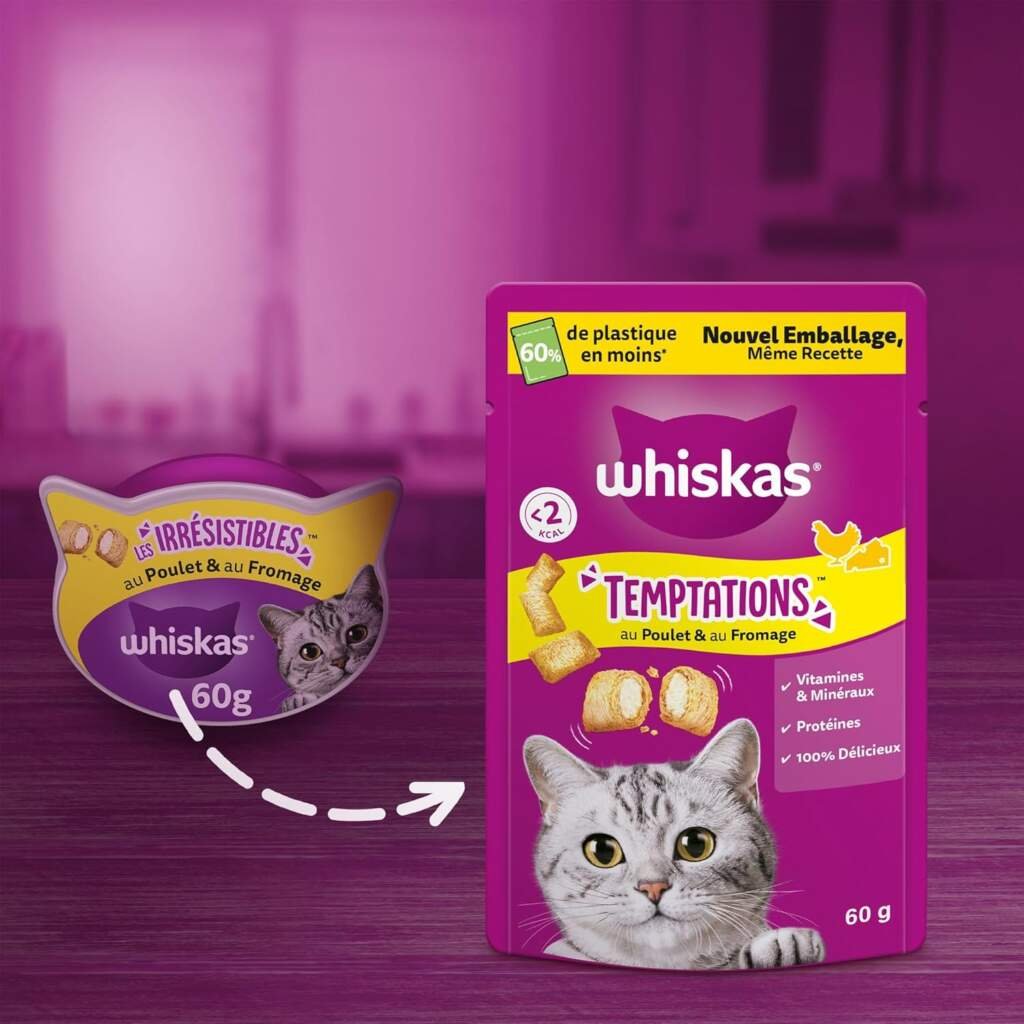 WHISKAS LES IRRÉSISTIBLES - Friandises au Poulet  au Fromage pour Chat Adulte - 8 Boîtes de 60g - Sans Arômes Artificiels, Idéal pour Partager un Moment de Complicité